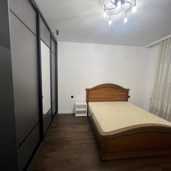 Сдается 2-х комнатная квартира, 65 м²