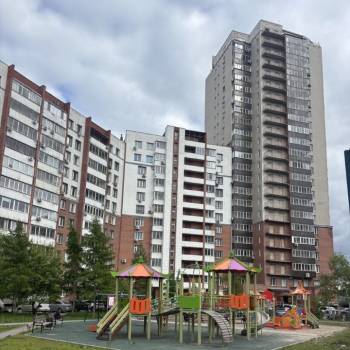 Сдается 1-комнатная квартира, 64 м²
