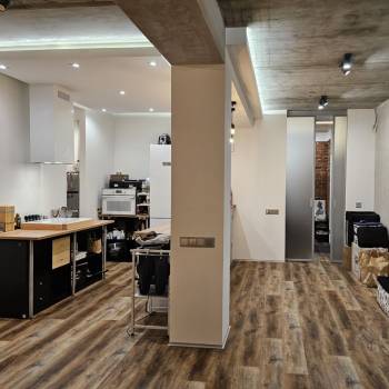 Продается Многокомнатная квартира, 100,4 м²