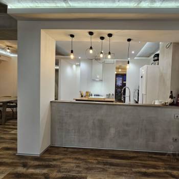 Продается Многокомнатная квартира, 100,4 м²