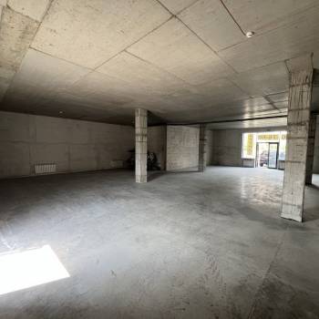 Сдается Нежилое помещение, 193 м²