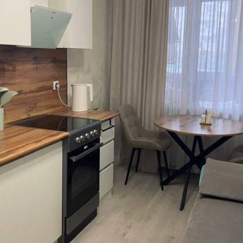 Продается 1-комнатная квартира, 40 м²