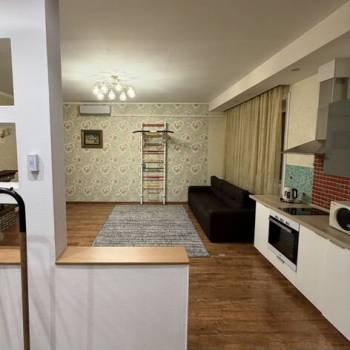 Сдается 2-х комнатная квартира, 80,1 м²