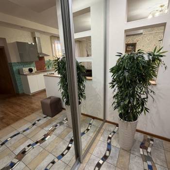 Сдается 2-х комнатная квартира, 80,1 м²