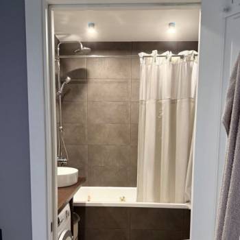 Продается 1-комнатная квартира, 42,1 м²