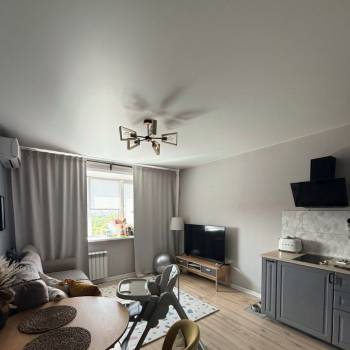 Продается 1-комнатная квартира, 42,1 м²