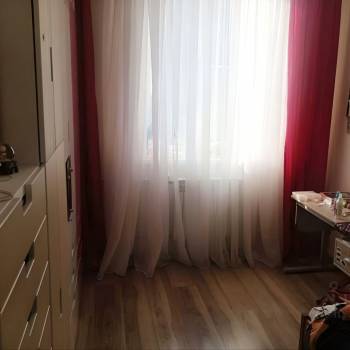 Продается Многокомнатная квартира, 70,7 м²