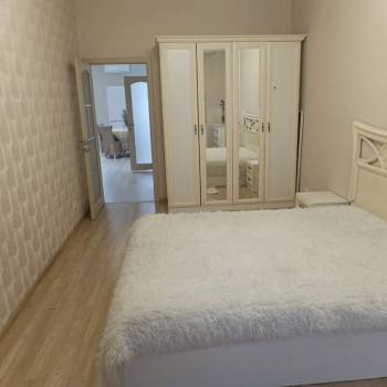 Сдается Многокомнатная квартира, 90 м²