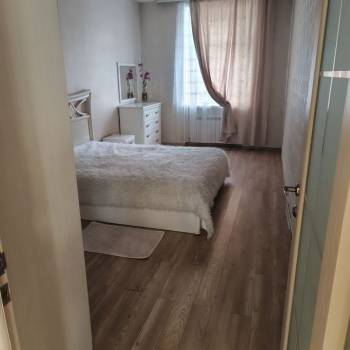 Сдается Многокомнатная квартира, 90 м²