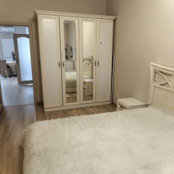 Сдается Многокомнатная квартира, 90 м²