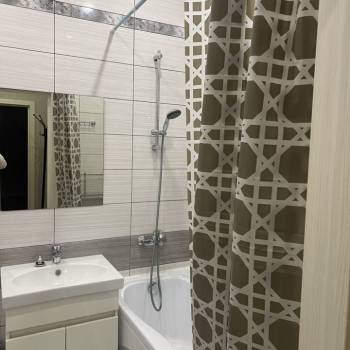 Сдается 1-комнатная квартира, 43 м²
