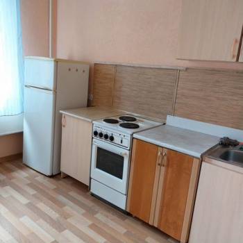 Сдается 1-комнатная квартира, 40 м²