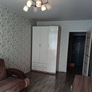 Сдается 1-комнатная квартира, 42 м²