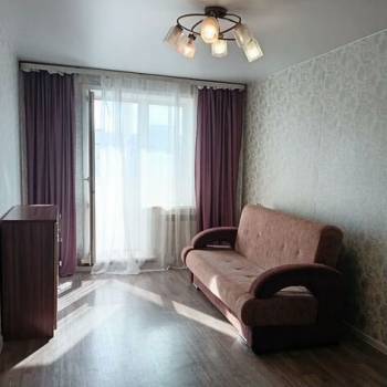 Сдается 1-комнатная квартира, 42 м²
