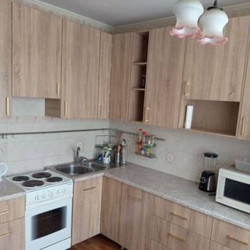 Сдается Многокомнатная квартира, 63 м²