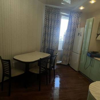 Сдается 2-х комнатная квартира, 63 м²