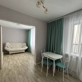 Сдается 1-комнатная квартира, 32 м²