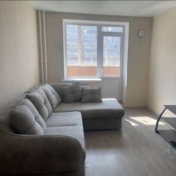 Продается 1-комнатная квартира, 38,6 м²