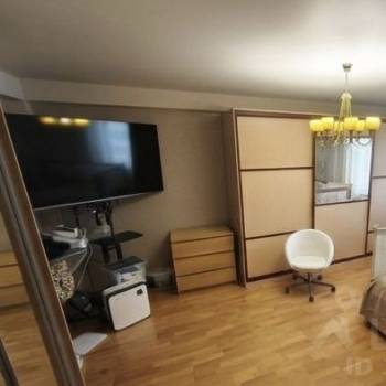 Продается 1-комнатная квартира, 46,03 м²