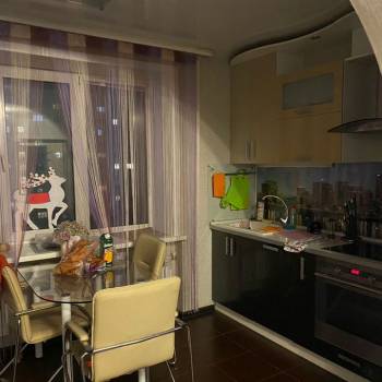 Сдается 2-х комнатная квартира, 56 м²