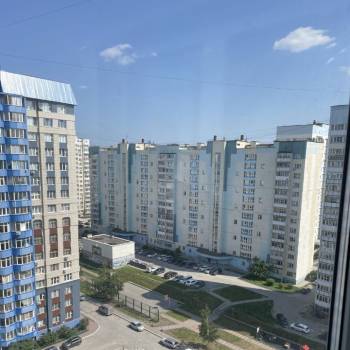 Продается 1-комнатная квартира, 42 м²
