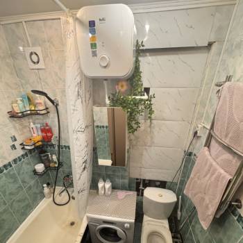 Продается 1-комнатная квартира, 32 м²