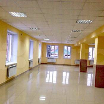 Сдается Нежилое помещение, 230 м²