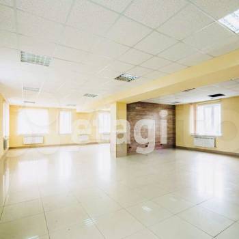 Сдается Нежилое помещение, 230 м²