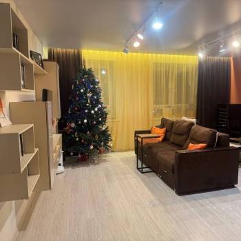 Продается Многокомнатная квартира, 99,5 м²