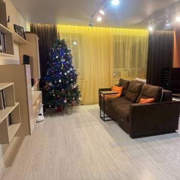 Продается Многокомнатная квартира, 99,5 м²
