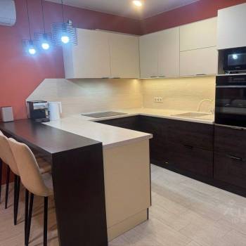 Продается Многокомнатная квартира, 99,5 м²