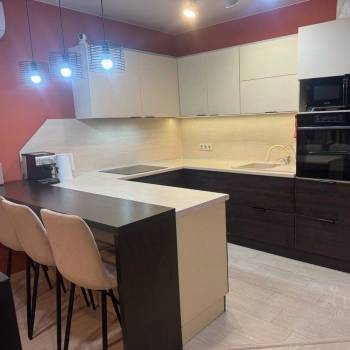Продается Многокомнатная квартира, 99,5 м²