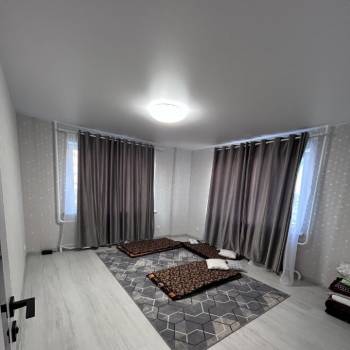 Сдается 2-х комнатная квартира, 80 м²