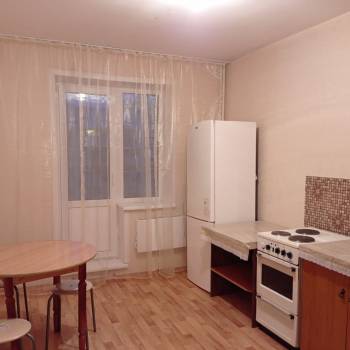 Продается 1-комнатная квартира, 42,5 м²