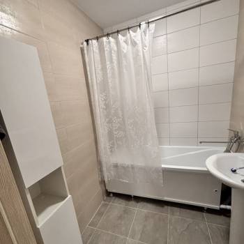 Сдается 2-х комнатная квартира, 60 м²