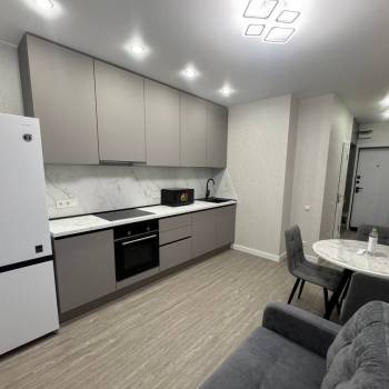 Сдается 1-комнатная квартира, 42 м²