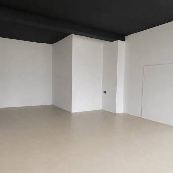 Сдается Нежилое помещение, 81 м²