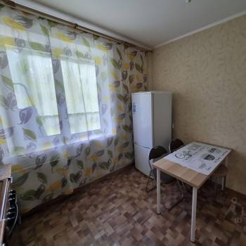 Сдается 1-комнатная квартира, 38 м²
