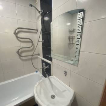 Сдается Многокомнатная квартира, 60 м²