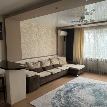 Продается 2-х комнатная квартира, 76 м²