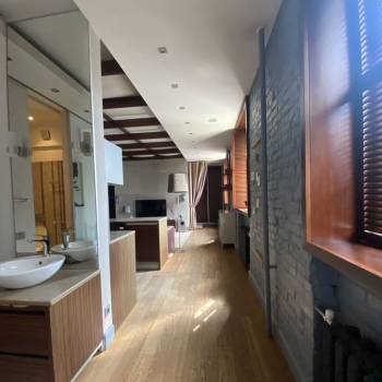 Сдается 1-комнатная квартира, 66 м²