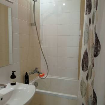 Сдается 2-х комнатная квартира, 62 м²