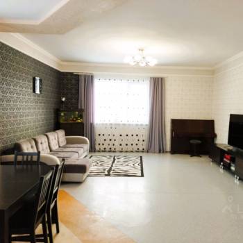 Продается Дом, 340 м²