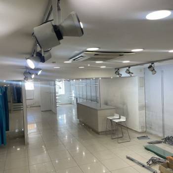 Сдается Нежилое помещение, 180 м²