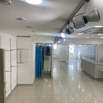 Сдается Нежилое помещение, 180 м²