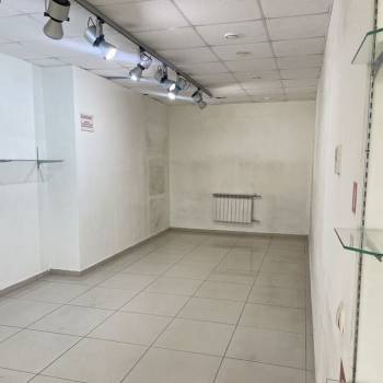 Сдается Нежилое помещение, 180 м²