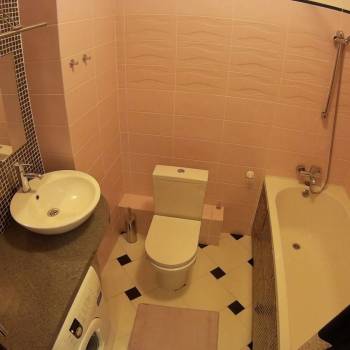 Продается 1-комнатная квартира, 38 м²