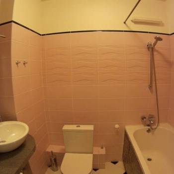 Продается 1-комнатная квартира, 38 м²