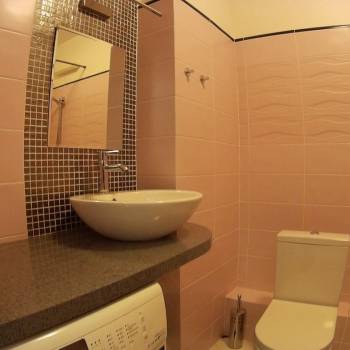Продается 1-комнатная квартира, 38 м²