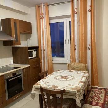 Сдается Многокомнатная квартира, 63 м²